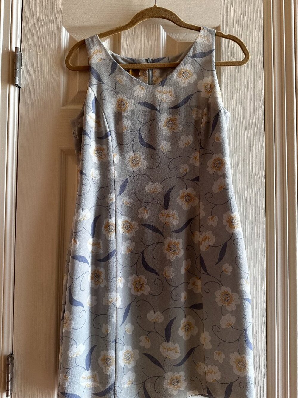 90s Bergamo by EBI Blue Floral Sleeveless Dress Size 6 Wedding Guest Tea Len